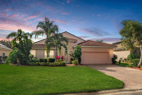 Casa en Port St. Lucie, Florida 3 dormitorios, 205.41 m2 № 2078332