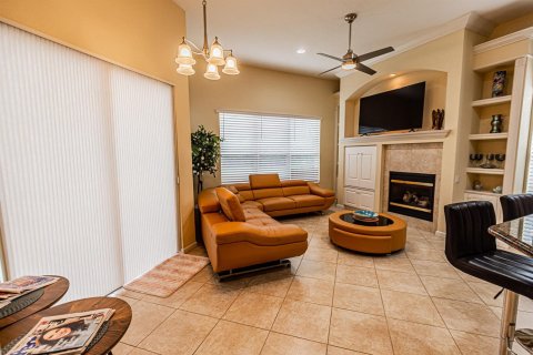Casa en alquiler en Port St. Lucie, Florida, 3 dormitorios, 205.41 m2 № 2078332 - foto 7