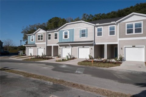 Townhouse in Newberry, Florida 3 bedrooms, 153.94 sq.m. № 2201188 - photo 26