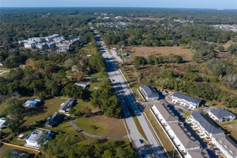 Townhouse in Newberry, Florida 3 bedrooms, 153.94 sq.m. № 2201188 - photo 25