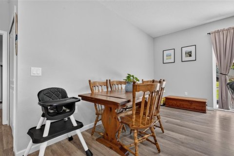 Villa ou maison à vendre à DeLand, Floride: 3 chambres, 137.59 m2 № 2298123 - photo 13
