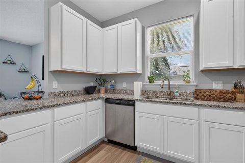 Villa ou maison à vendre à DeLand, Floride: 3 chambres, 137.59 m2 № 2298123 - photo 10