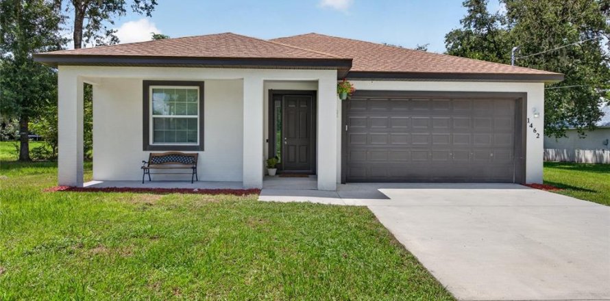 Villa ou maison à DeLand, Floride 3 chambres, 137.59 m2 № 2298123