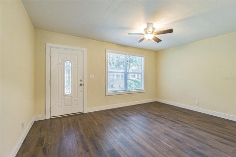 Villa ou maison à louer à Tampa, Floride: 3 chambres, 125.98 m2 № 2431650 - photo 7