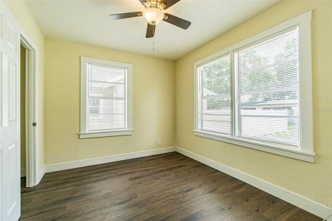 Villa ou maison à louer à Tampa, Floride: 3 chambres, 125.98 m2 № 2431650 - photo 14
