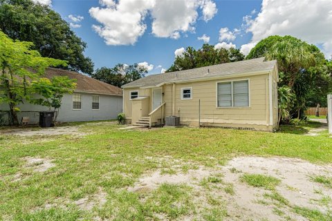 Villa ou maison à louer à Tampa, Floride: 3 chambres, 125.98 m2 № 2431650 - photo 16