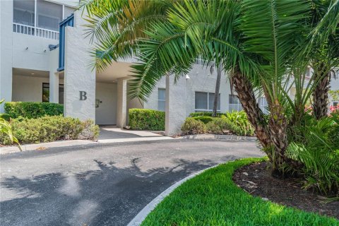 Condo in Clearwater, Florida, 2 bedrooms  № 1442927 - photo 2