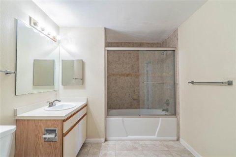 Condo in Clearwater, Florida, 2 bedrooms  № 1442927 - photo 22