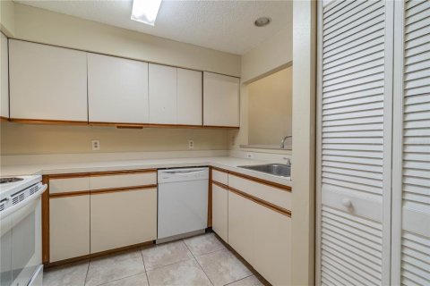 Condo in Clearwater, Florida, 2 bedrooms  № 1442927 - photo 8