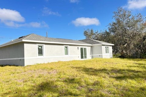 House in Poinciana, Florida 4 bedrooms, 140.93 sq.m. № 988302 - photo 14