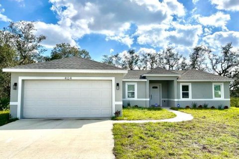 House in Poinciana, Florida 4 bedrooms, 140.93 sq.m. № 988302 - photo 1