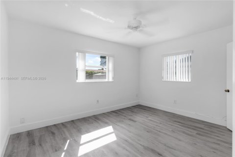 Снять в аренду виллу или дом в Майами, Флорида 3 спальни, 126.72м2, № 2008445 - фото 19