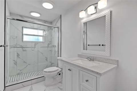 Снять в аренду виллу или дом в Майами, Флорида 3 спальни, 126.72м2, № 2008445 - фото 16