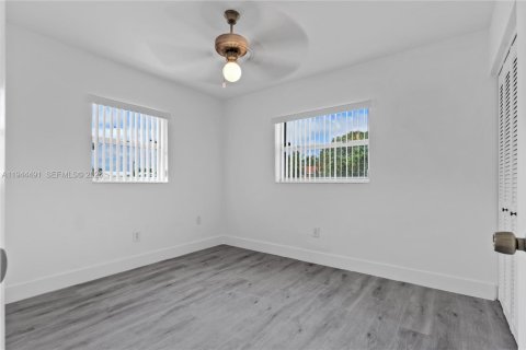 Снять в аренду виллу или дом в Майами, Флорида 3 спальни, 126.72м2, № 2008445 - фото 24