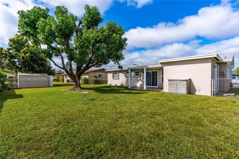 Снять в аренду виллу или дом в Майами, Флорида 3 спальни, 126.72м2, № 2008445 - фото 6