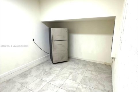 House in Homestead, Florida 2 bedrooms, 142.6 sq.m. № 1833742 - photo 5