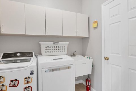 Casa en venta en Sarasota, Florida, 3 dormitorios, 180.32 m2 № 1870387 - foto 25