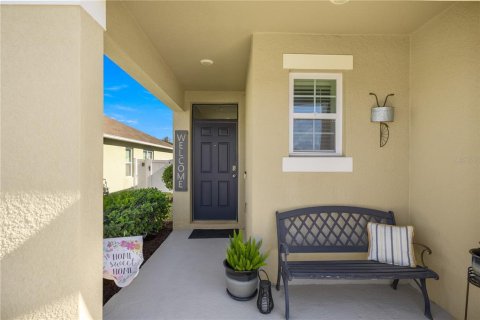 House in Leesburg, Florida 3 bedrooms, 152.82 sq.m. № 1587634 - photo 2