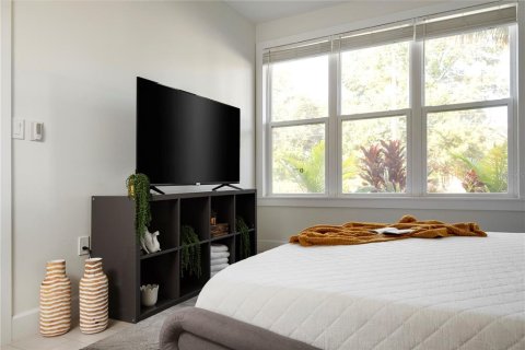 Touwnhouse à louer à Tampa, Floride: 3 chambres, 225.2 m2 № 2199176 - photo 6