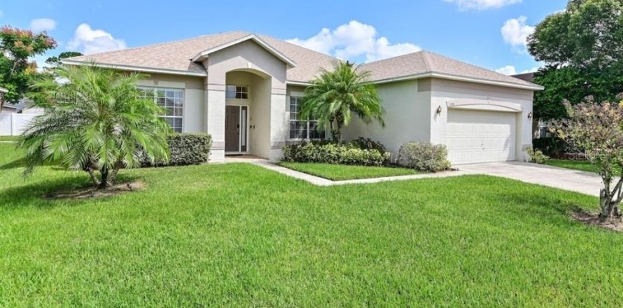 House in Davenport, Florida 4 bedrooms, 209.96 sq.m. № 1743564