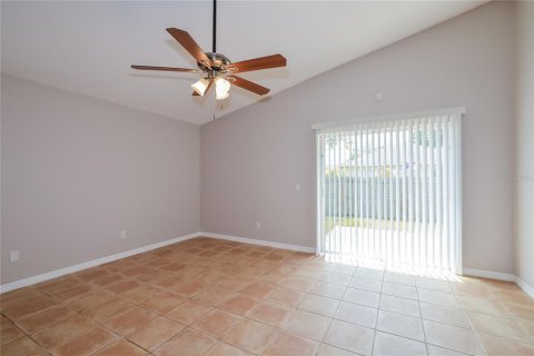 Casa en alquiler en Kissimmee, Florida, 3 dormitorios, 125.98 m2 № 1910394 - foto 4