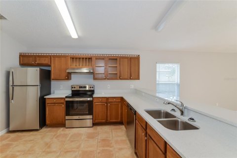 Casa en alquiler en Kissimmee, Florida, 3 dormitorios, 125.98 m2 № 1910394 - foto 10