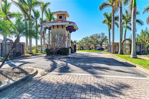 Casa en alquiler en Port Charlotte, Florida, 5 dormitorios, 271.27 m2 № 1885726 - foto 4