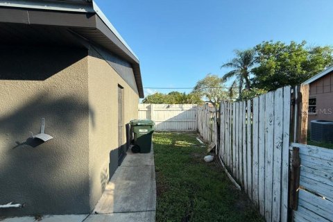 Снять в аренду виллу или дом в Сарасота, Флорида 3 комнаты, 93.83м2, № 1866473 - фото 3