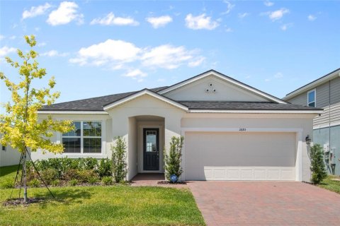 House in Clermont, Florida 4 bedrooms, 186.64 sq.m. № 2321065