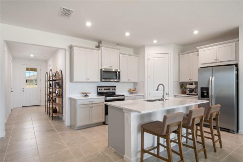 House in Clermont, Florida 4 bedrooms, 186.64 sq.m. № 2321065 - photo 30