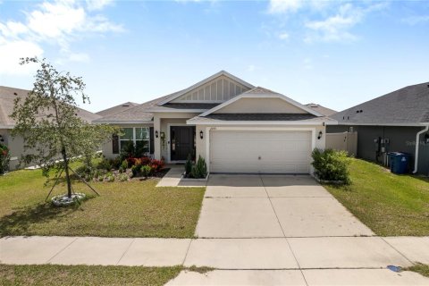 House in Davenport, Florida 4 bedrooms, 207.82 sq.m. № 1837702 - photo 1