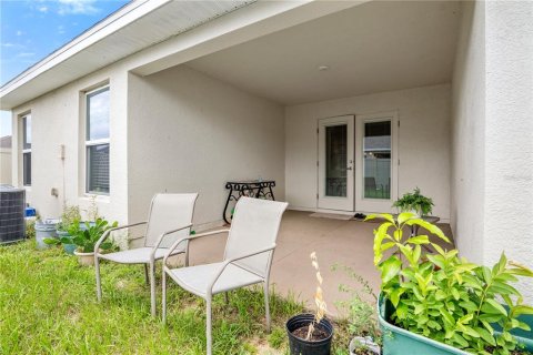 House in Davenport, Florida 4 bedrooms, 207.82 sq.m. № 1837702 - photo 24
