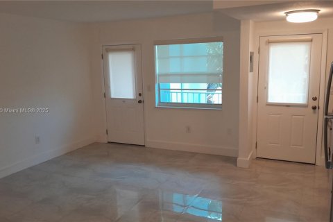 Copropriété à vendre à Miami Beach, Floride: 1 chambre, 54.81 m2 № 1857365 - photo 6