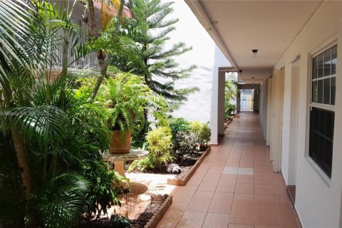 Copropriété à vendre à Miami Beach, Floride: 1 chambre, 54.81 m2 № 1857365 - photo 16