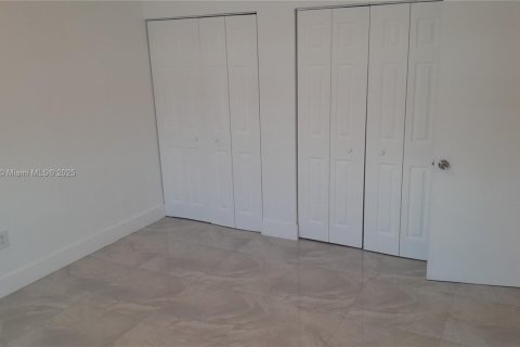 Copropriété à vendre à Miami Beach, Floride: 1 chambre, 54.81 m2 № 1857365 - photo 10
