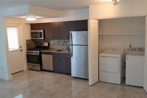 Copropriété à vendre à Miami Beach, Floride: 1 chambre, 54.81 m2 № 1857365 - photo 1