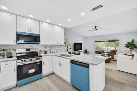 Villa ou maison à vendre à Riverview, Floride: 3 chambres, 117.34 m2 № 2102427 - photo 8