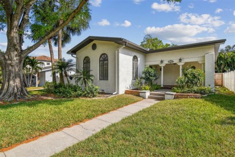Casa en alquiler en Tampa, Florida, 3 dormitorios, 154.31 m2 № 2145625 - foto 3