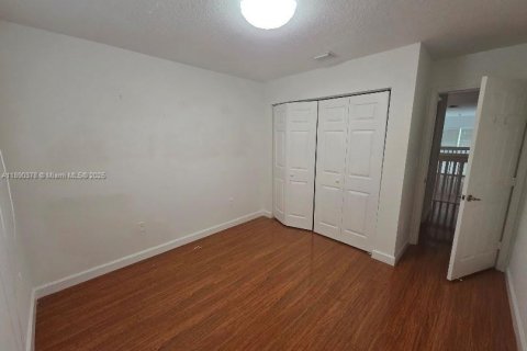 Villa ou maison à louer à Doral, Floride: 3 chambres, 214.79 m2 № 1952437 - photo 19