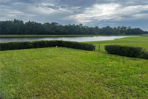 House in Kissimmee, Florida 4 bedrooms, 227.05 sq.m. № 2227890 - photo 14