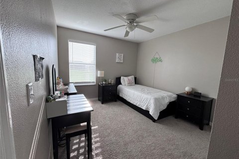 House in Kissimmee, Florida 4 bedrooms, 227.05 sq.m. № 2227890 - photo 6