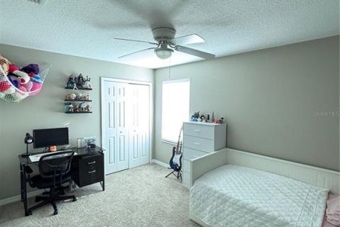 House in Kissimmee, Florida 4 bedrooms, 227.05 sq.m. № 2227890 - photo 5