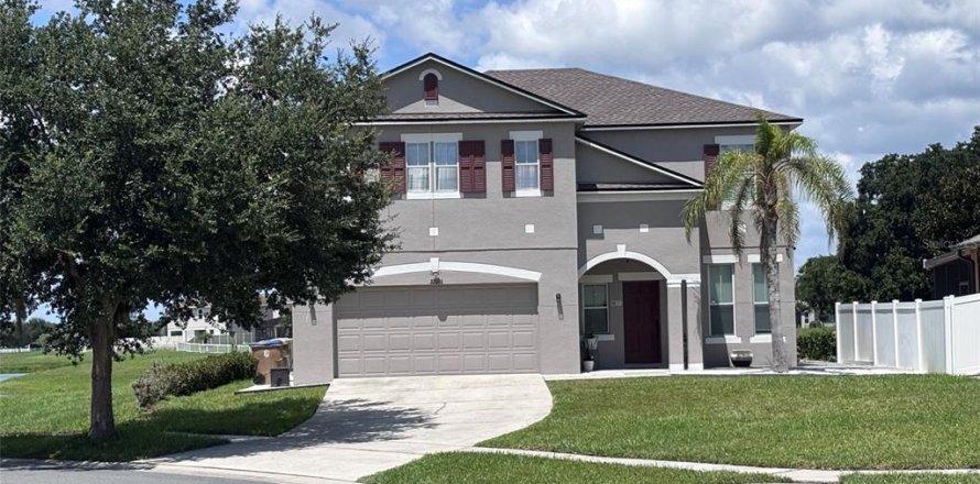 House in Kissimmee, Florida 4 bedrooms, 227.05 sq.m. № 2227890
