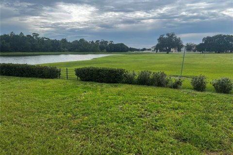 House in Kissimmee, Florida 4 bedrooms, 227.05 sq.m. № 2227890 - photo 15