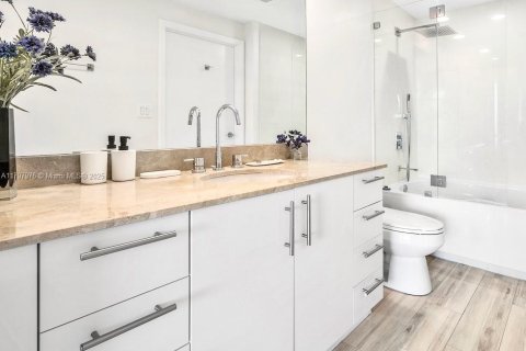 Купить кондоминиум в Уэст-Палм-Бич, Флорида 1 спальня, 70.14м2, № 1963451 - фото 11