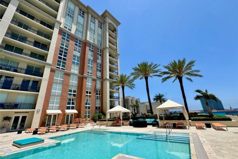 Condo à West Palm Beach, Floride, 1 chambre  № 1963451