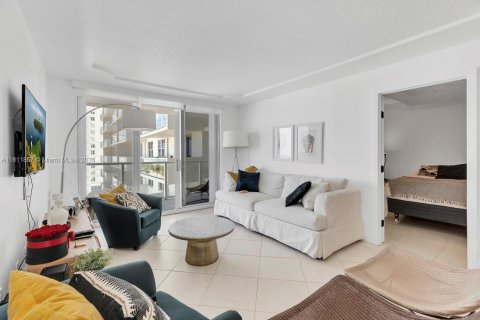 Condominio en venta en Miami Beach, Florida, 2 dormitorios, 95.78 m2 № 1875165 - foto 6
