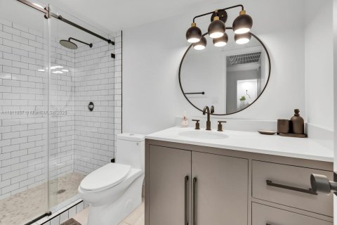 Condominio en venta en Miami Beach, Florida, 2 dormitorios, 95.78 m2 № 1875165 - foto 18