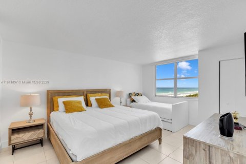 Condominio en venta en Miami Beach, Florida, 2 dormitorios, 95.78 m2 № 1875165 - foto 11