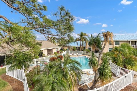 Condo in Bradenton, Florida, 2 bedrooms  № 1523455 - photo 13